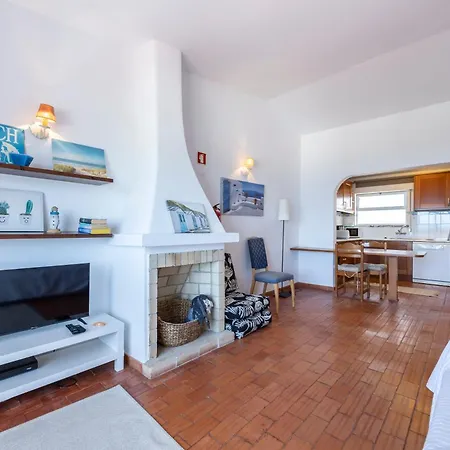 Incredible View- T1 Salema Apartman Salema